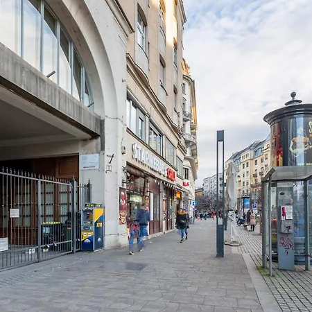 Avenue Lejlighed *