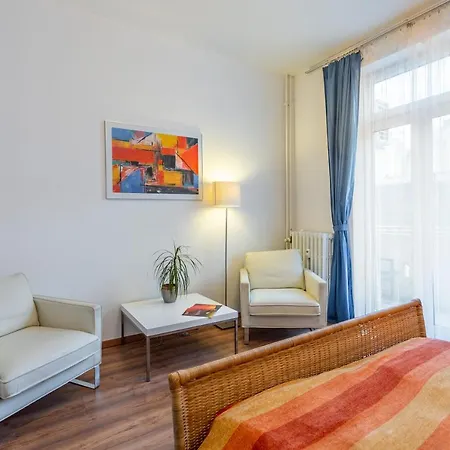 Avenue Apartment