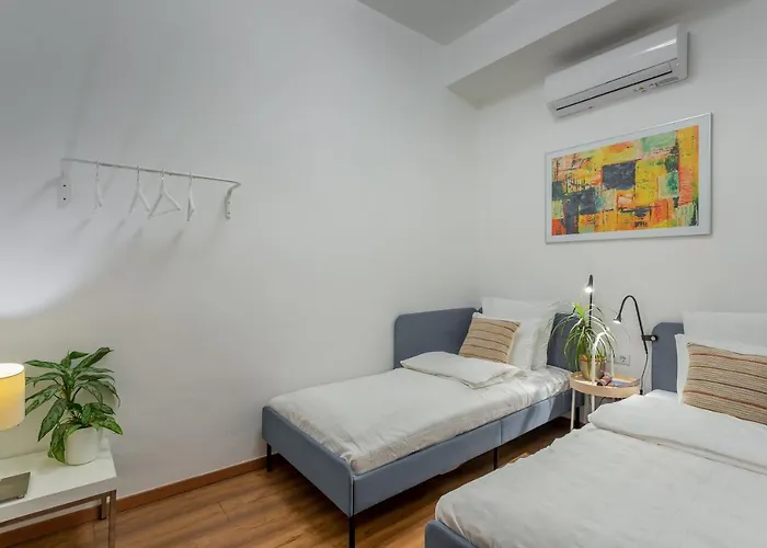 Avenue * بودابست